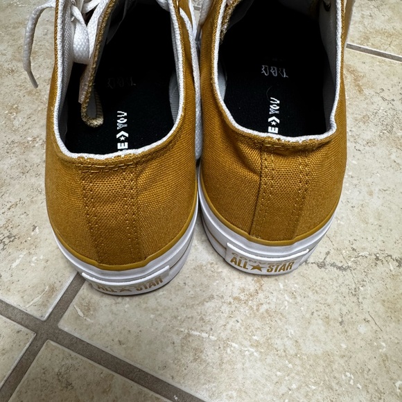 Chuck Taylor All Star Lift Platform Canvas Women’s Size 9.5 - Picture 2 of 4